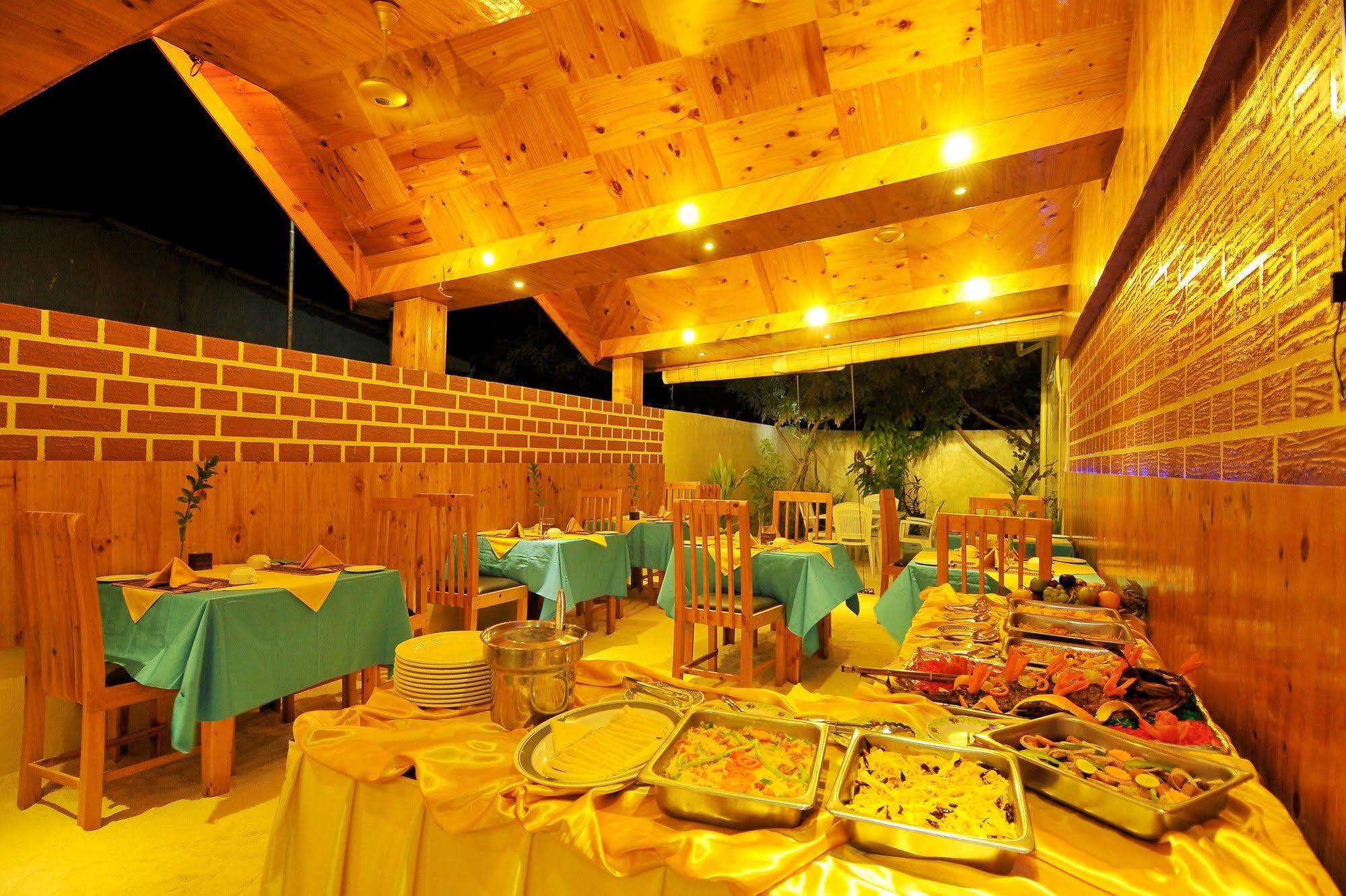 Arena Lodge Sky Маафуши Экстерьер фото